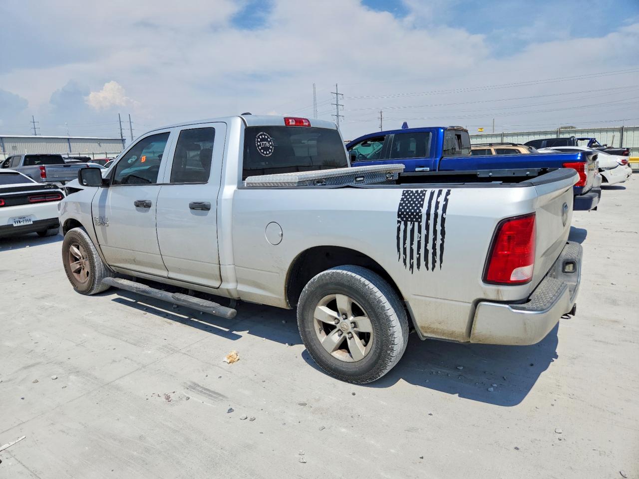 2016 RAM 1500 ST — снимка 2