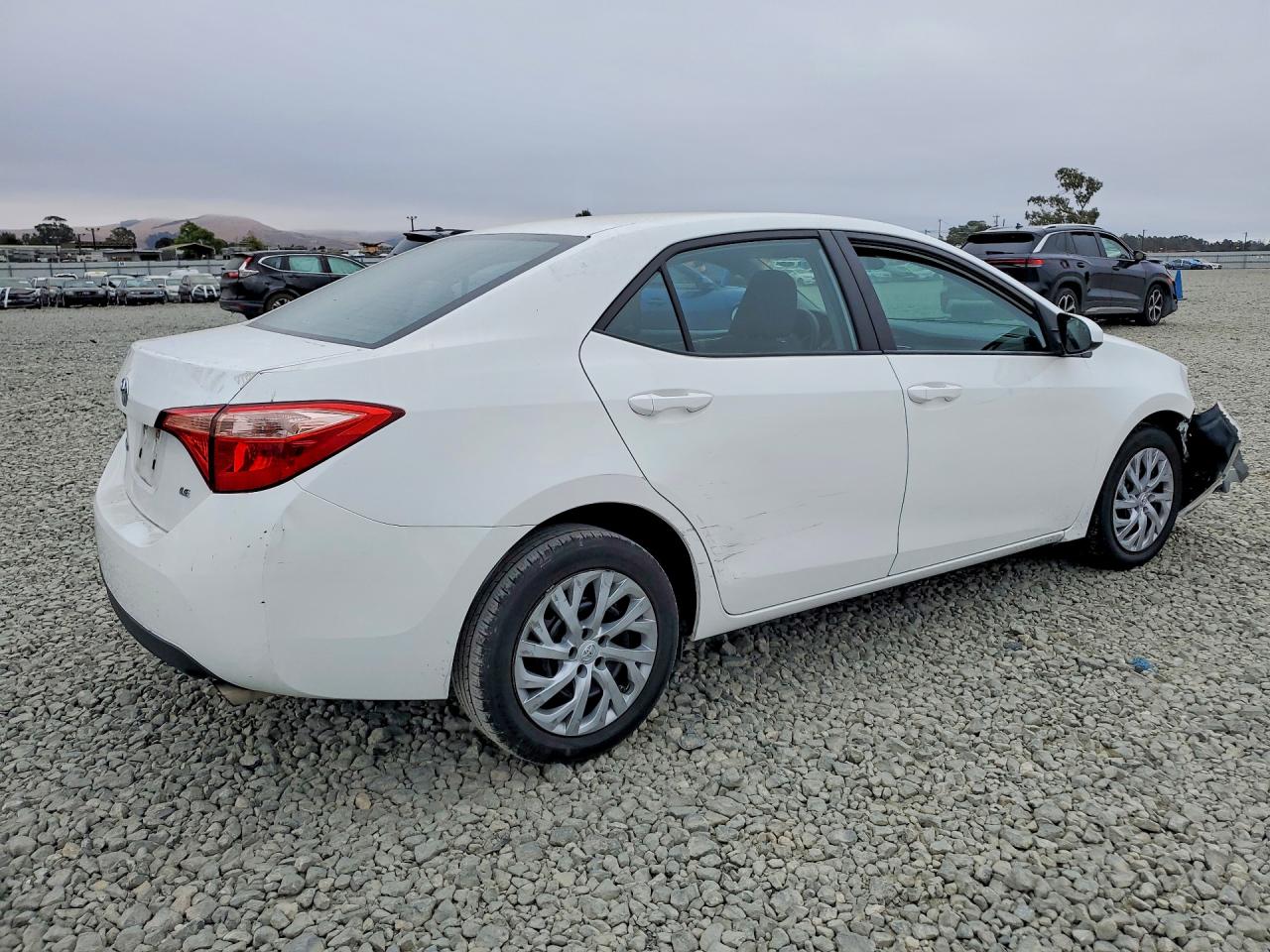2017 TOYOTA COROLLA LE — снимка 3