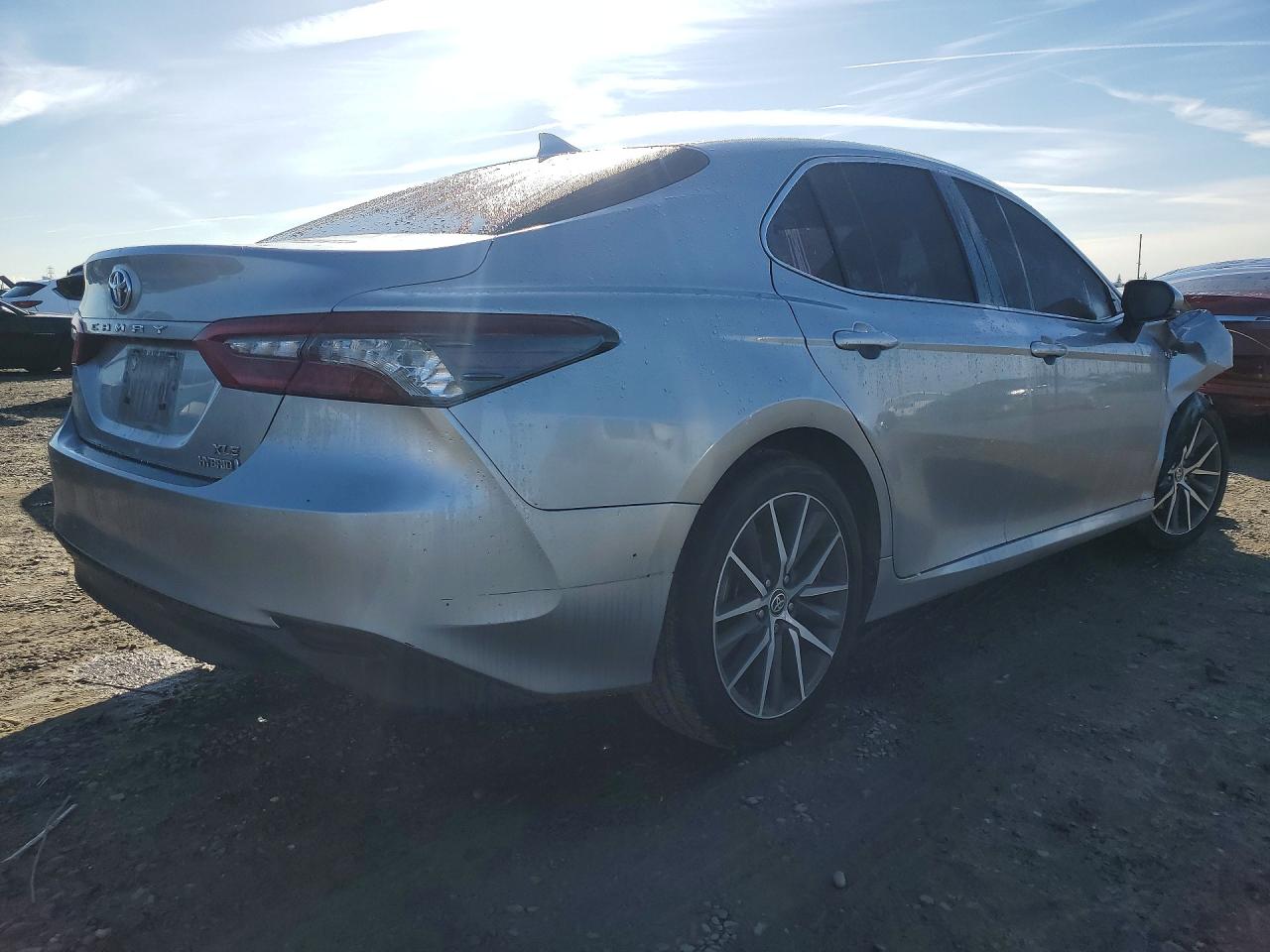 2021 TOYOTA CAMRY HYBRID XLE — снимка 3