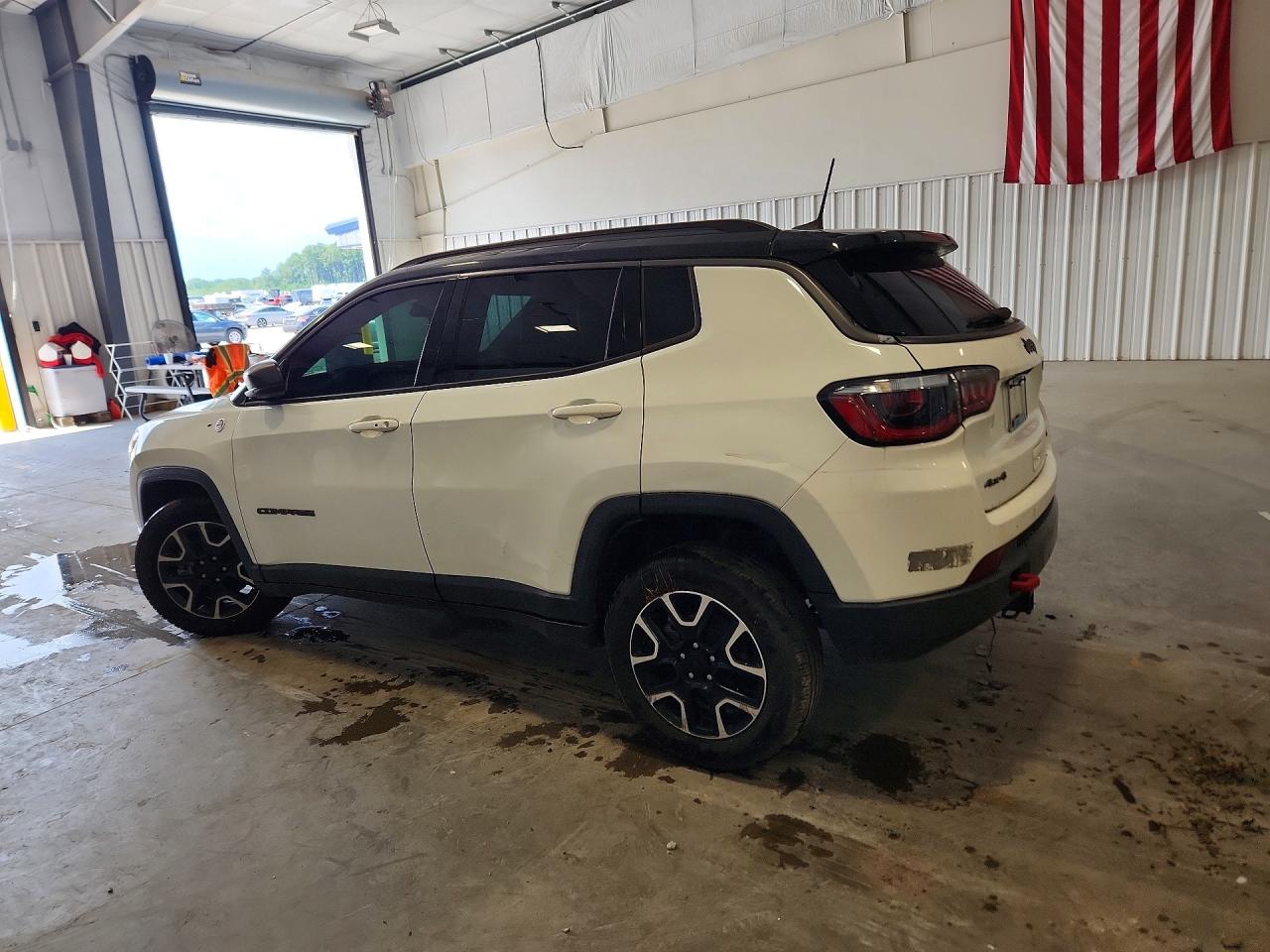 2021 JEEP COMPASS TRAILHAWK — снимка 2