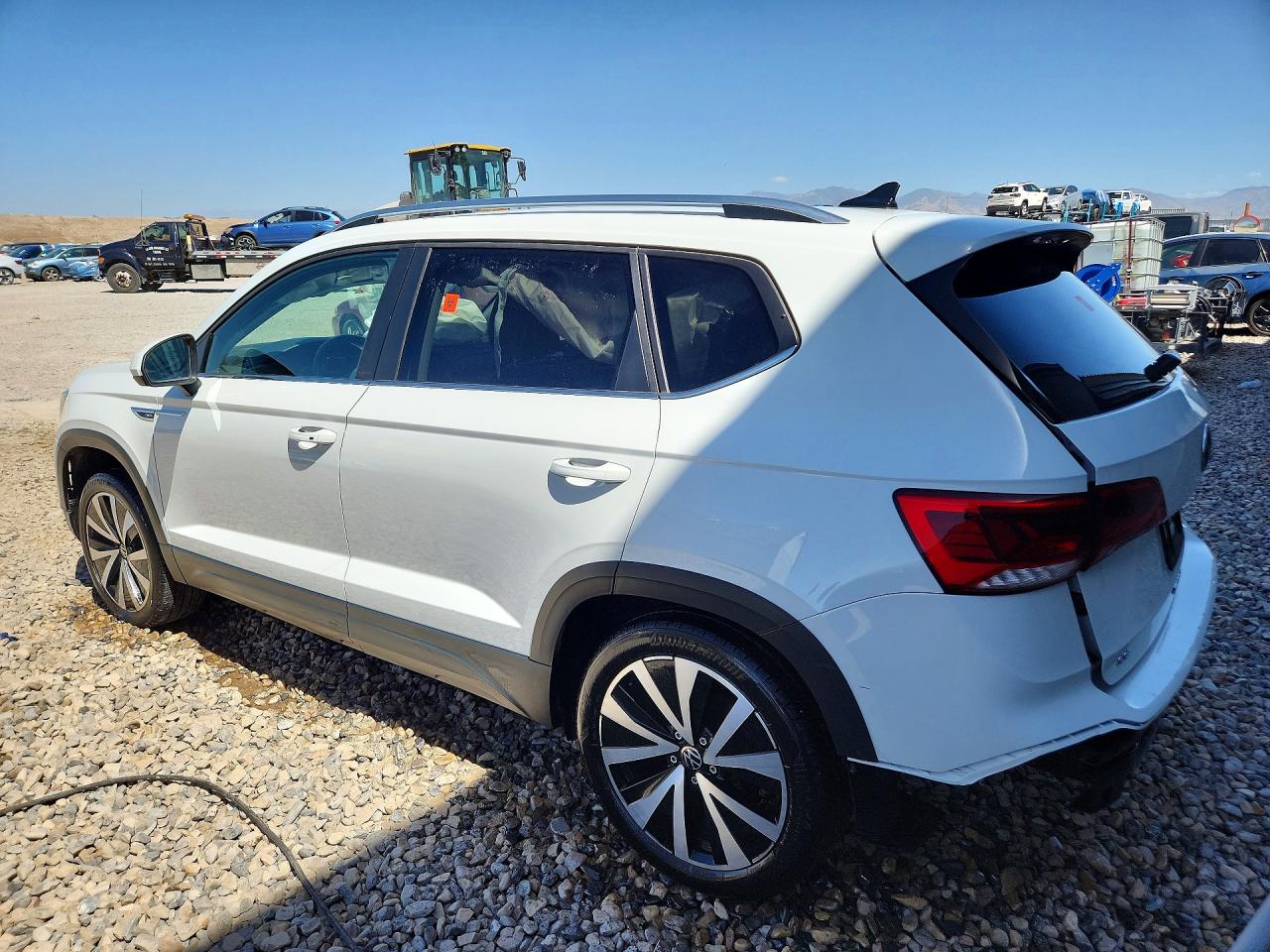 2024 VOLKSWAGEN TAOS SE — снимка 2