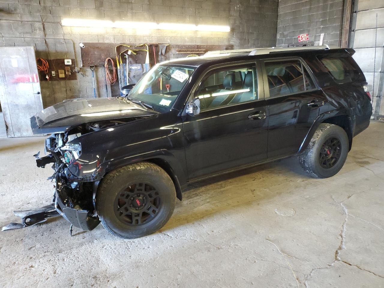 2016 TOYOTA 4RUNNER SR5/SR5 PREMIUM