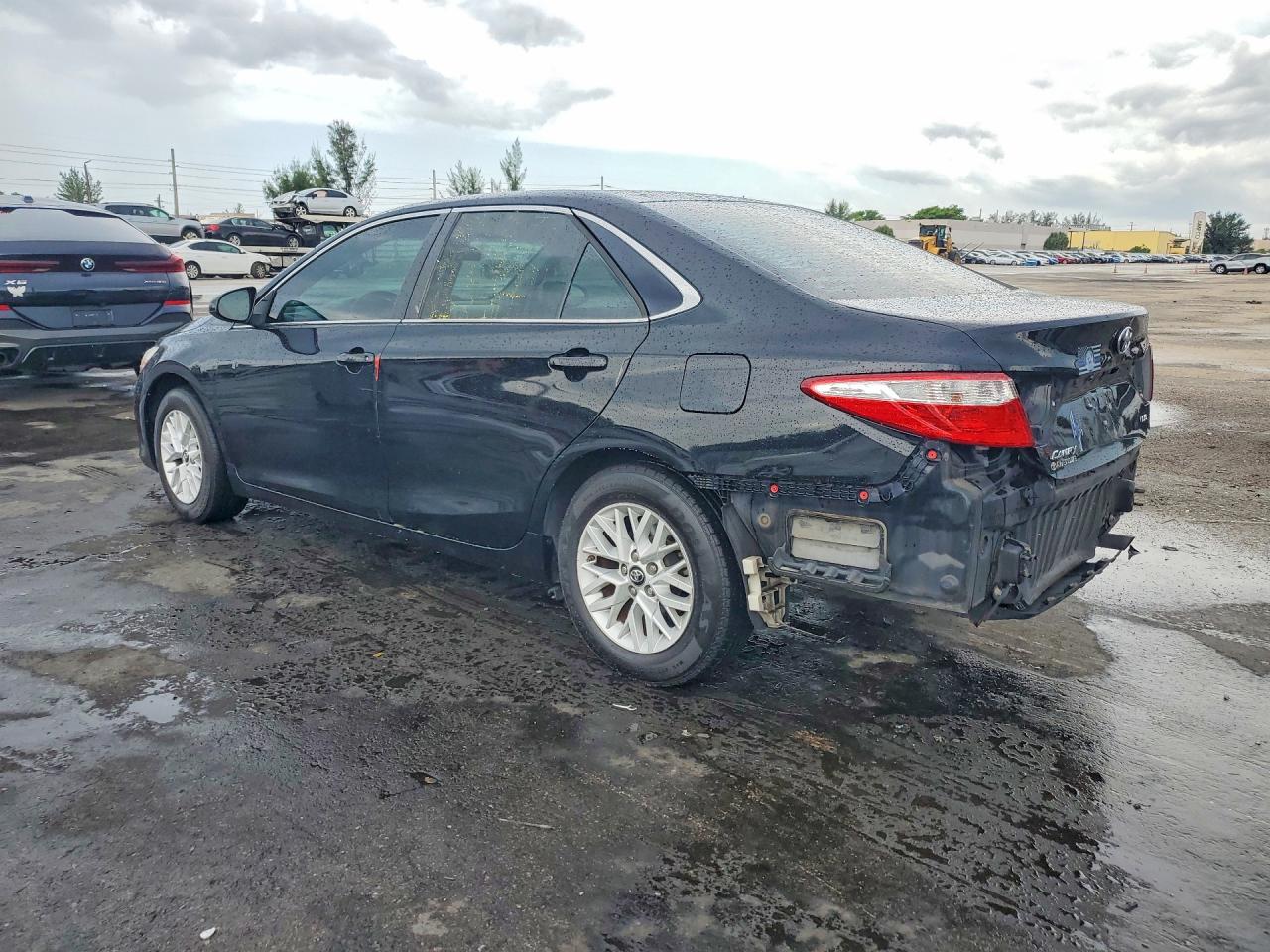 2016 TOYOTA CAMRY LE — снимка 2