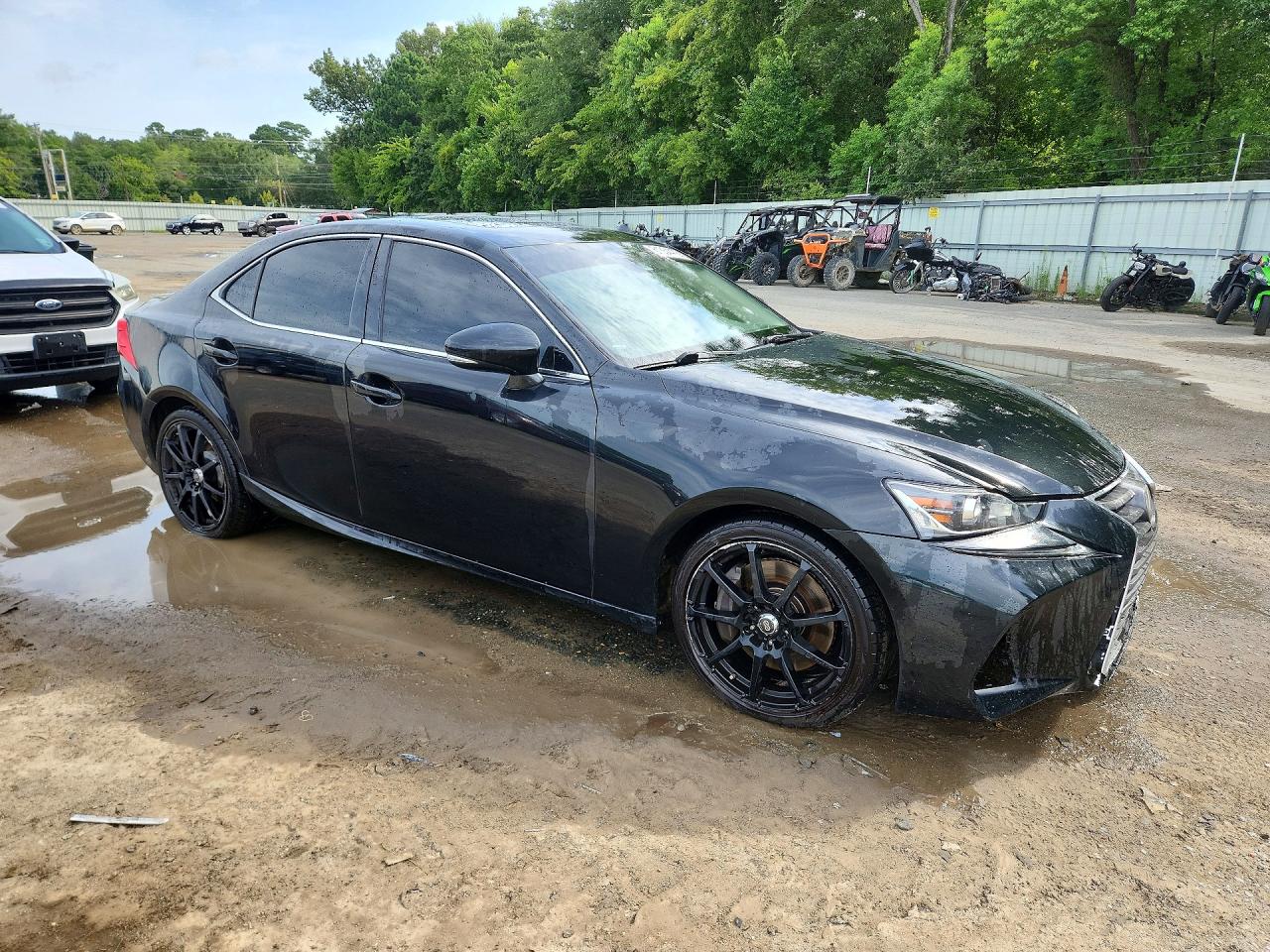 2017 LEXUS IS 200T — снимка 4