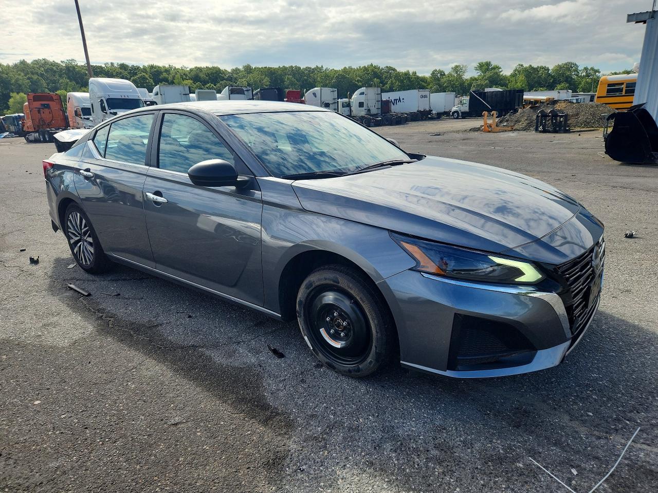 2025 NISSAN ALTIMA SV — снимка 4