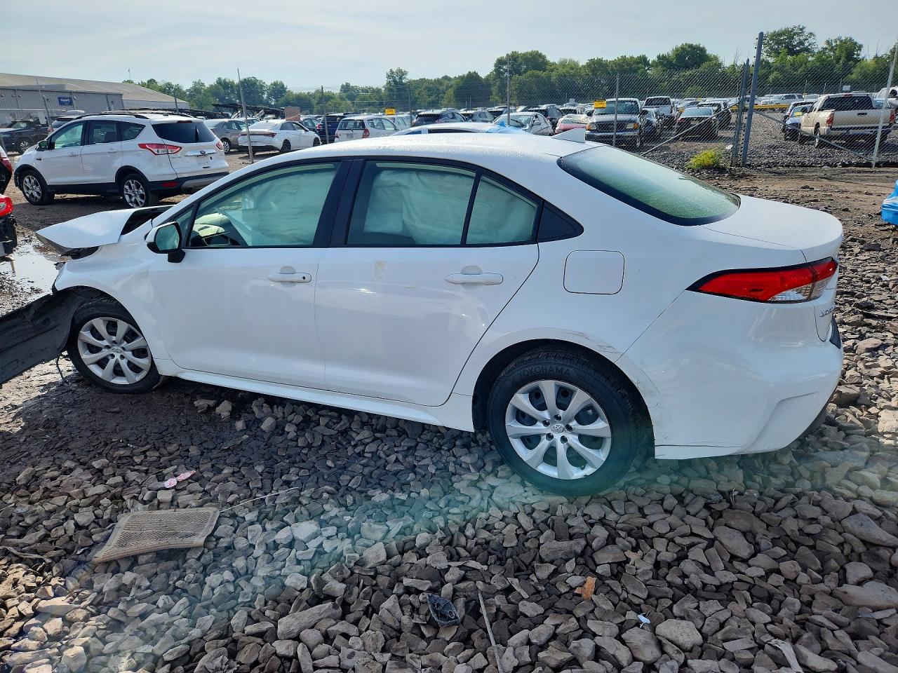 2023 TOYOTA COROLLA LE — снимка 2