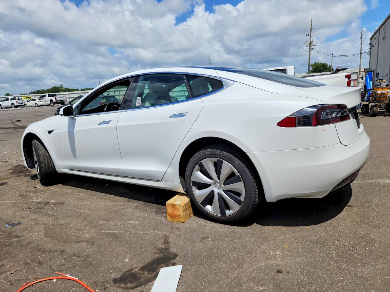 2020 TESLA MODEL S — снимка 2