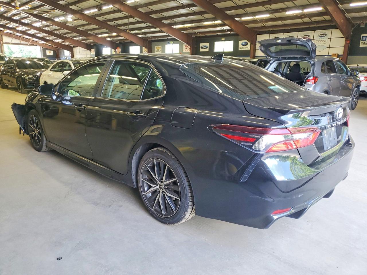 2022 TOYOTA CAMRY SE — снимка 2