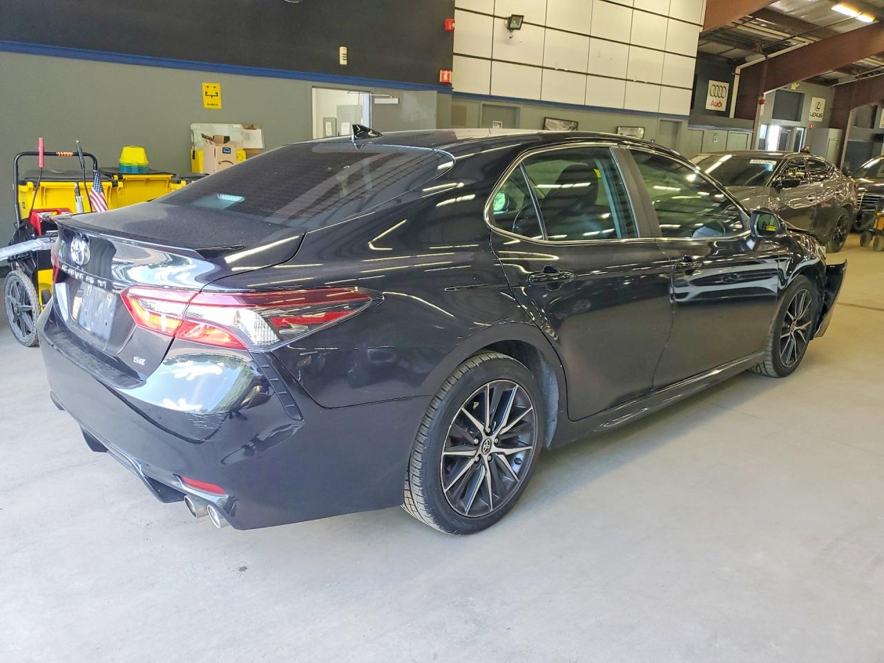 2022 TOYOTA CAMRY SE — снимка 3