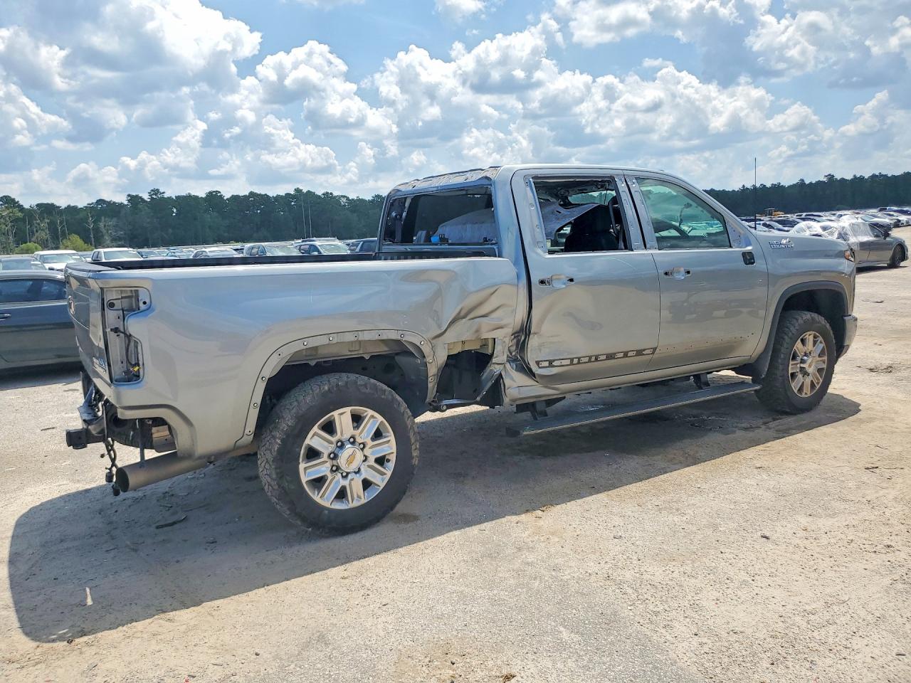 2024 CHEVROLET SILVERADO K2500 HIGH COUNTRY — снимка 3