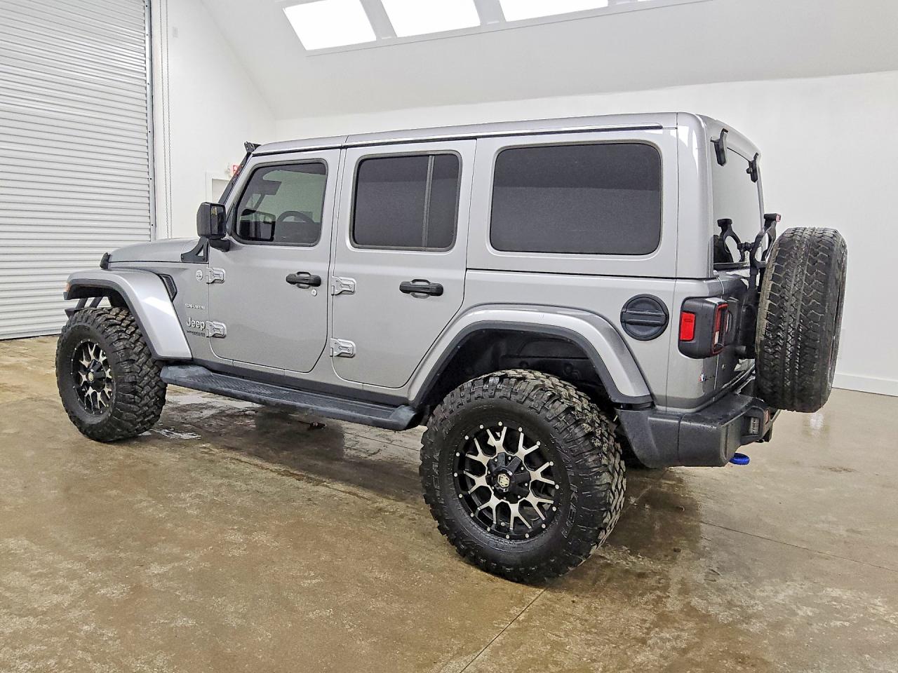 2018 JEEP WRANGLER UNLIMITED SAHARA — снимка 2