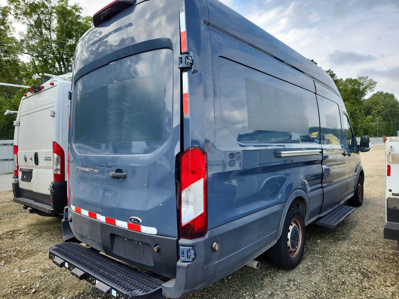 2020 FORD TRANSIT T-250 — снимка 3