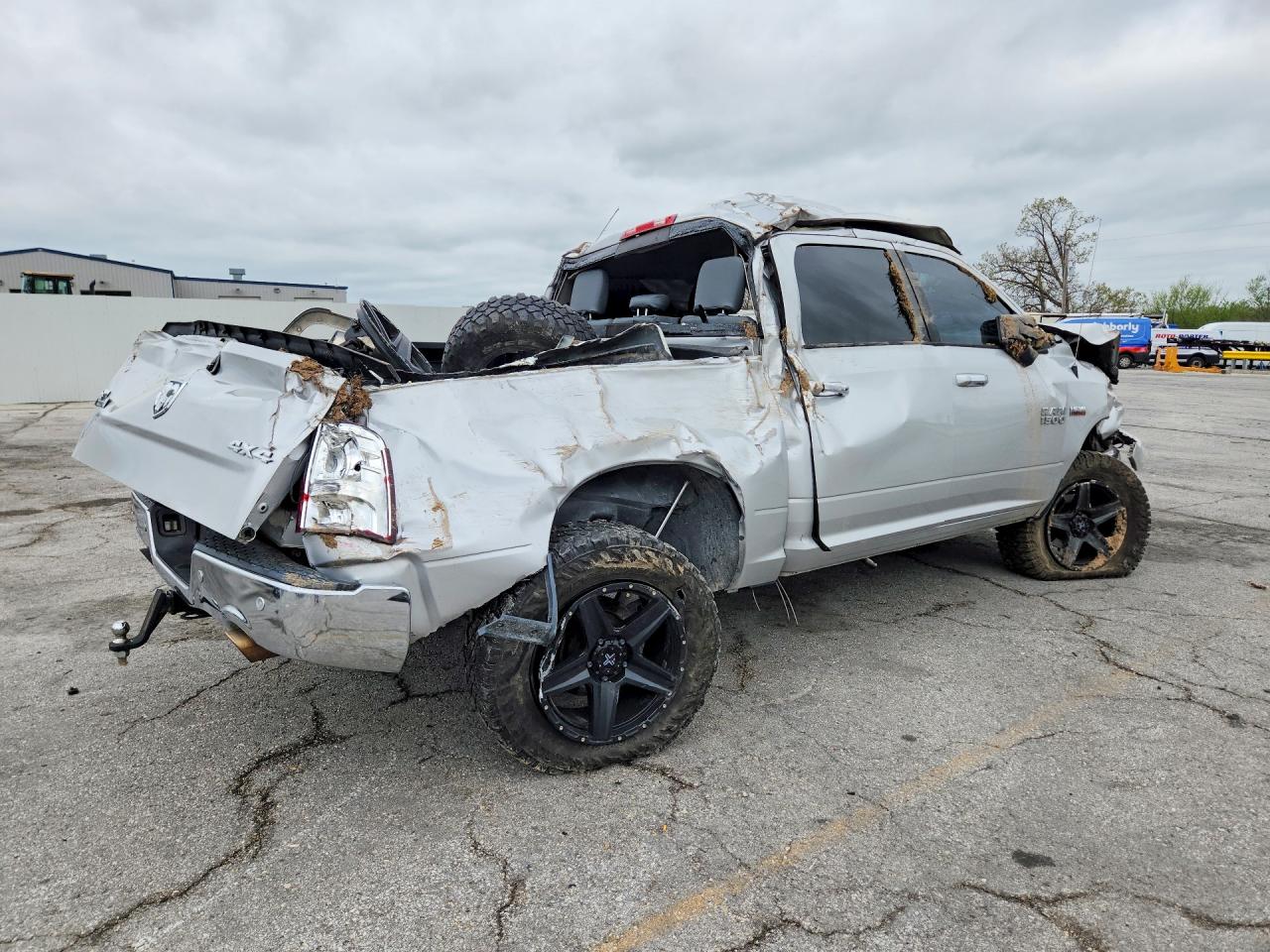 2015 RAM 1500 SLT — снимка 3