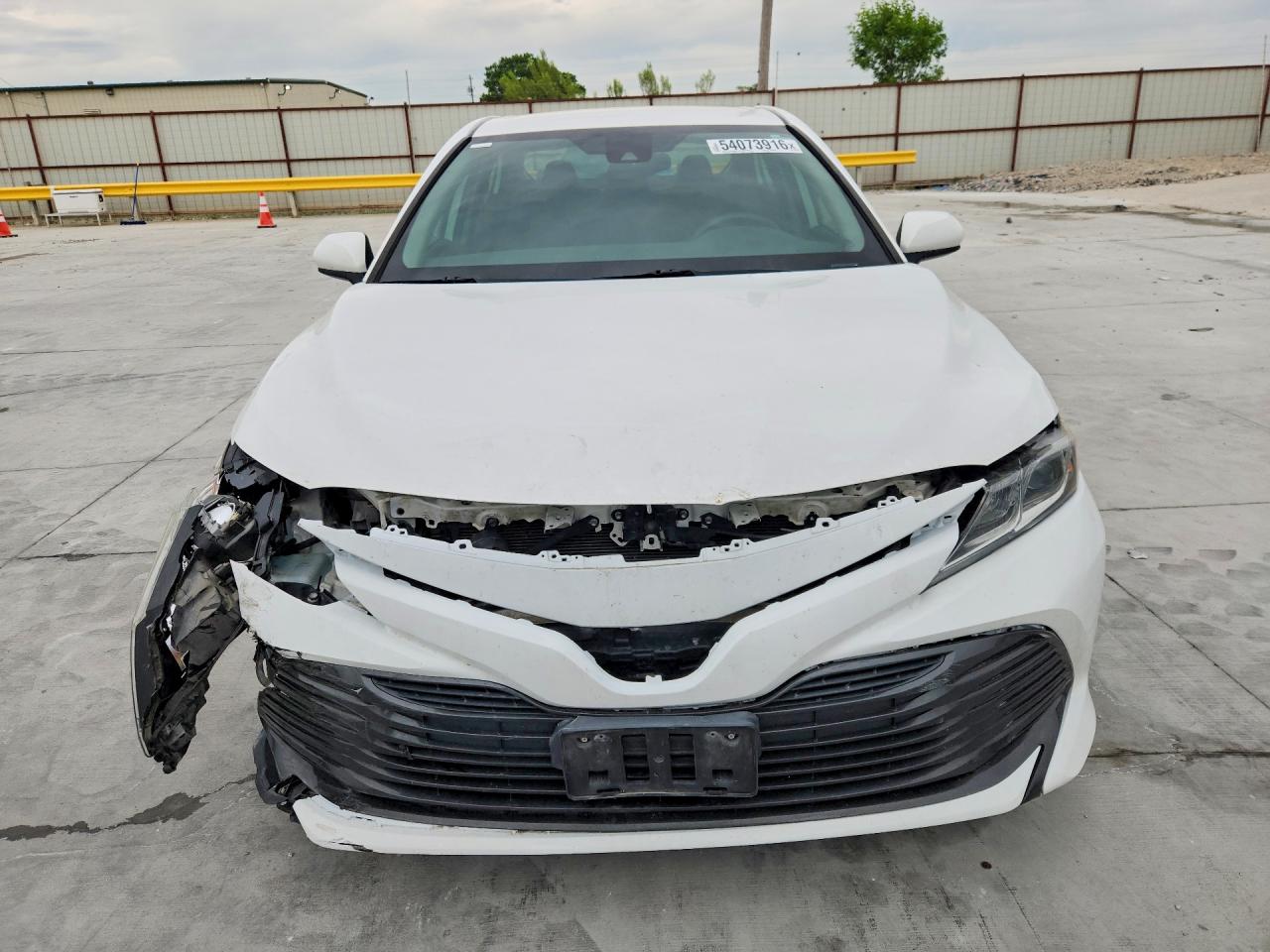 2019 TOYOTA CAMRY LE — снимка 5