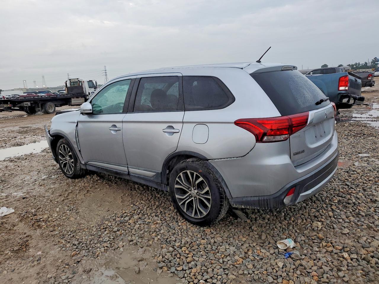 2016 MITSUBISHI OUTLANDER SE — снимка 2