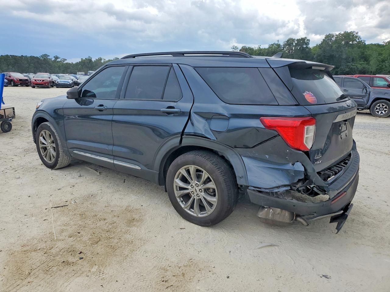 2022 FORD EXPLORER XLT — снимка 2