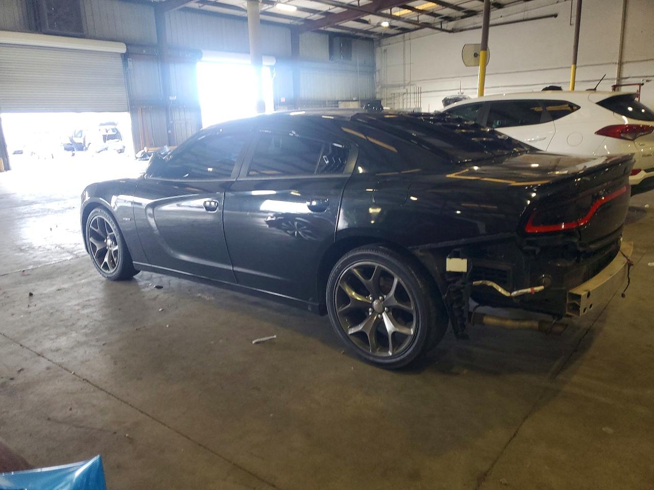 2015 DODGE CHARGER R/T — снимка 2