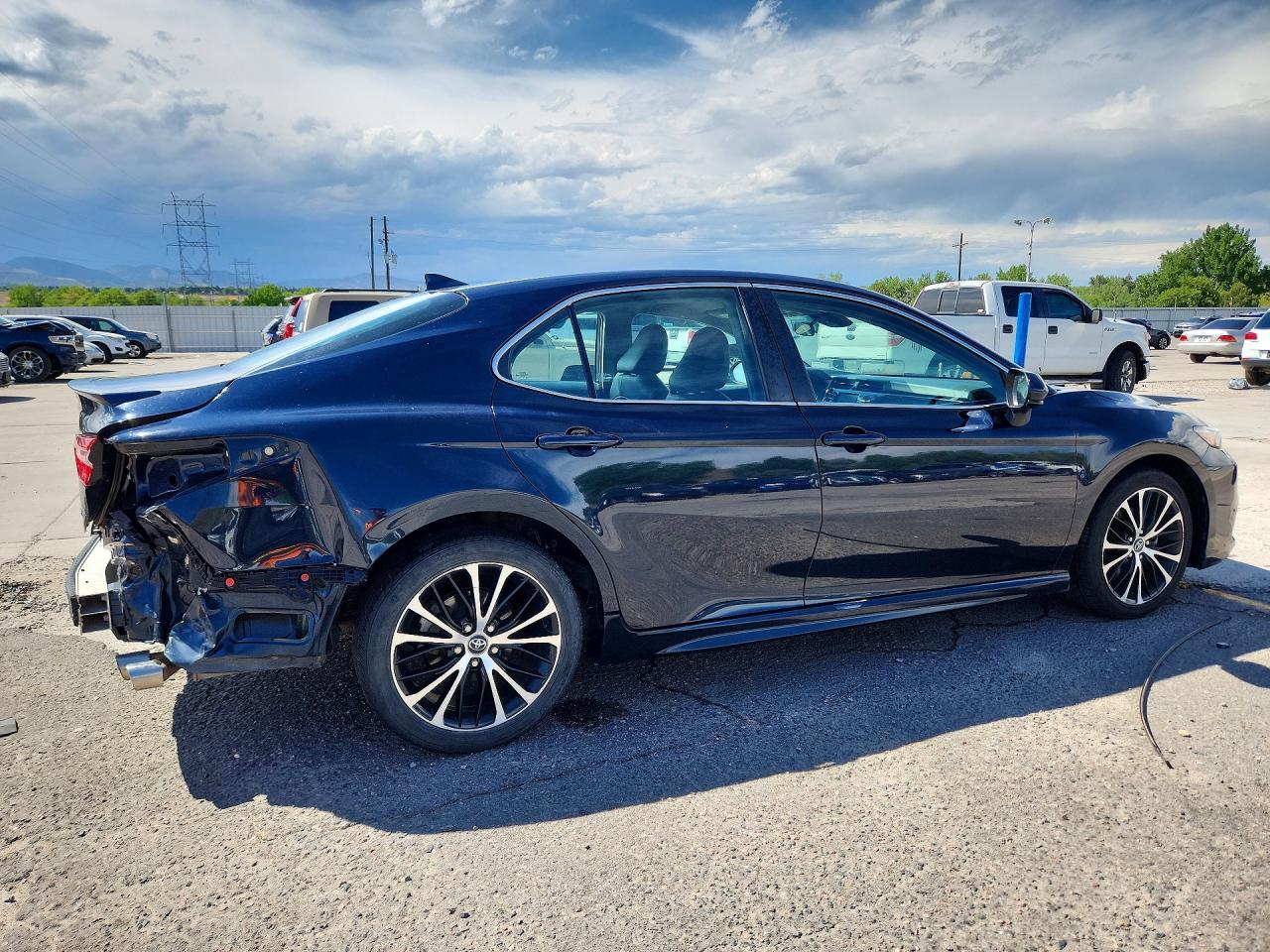 2020 TOYOTA CAMRY SE — снимка 3