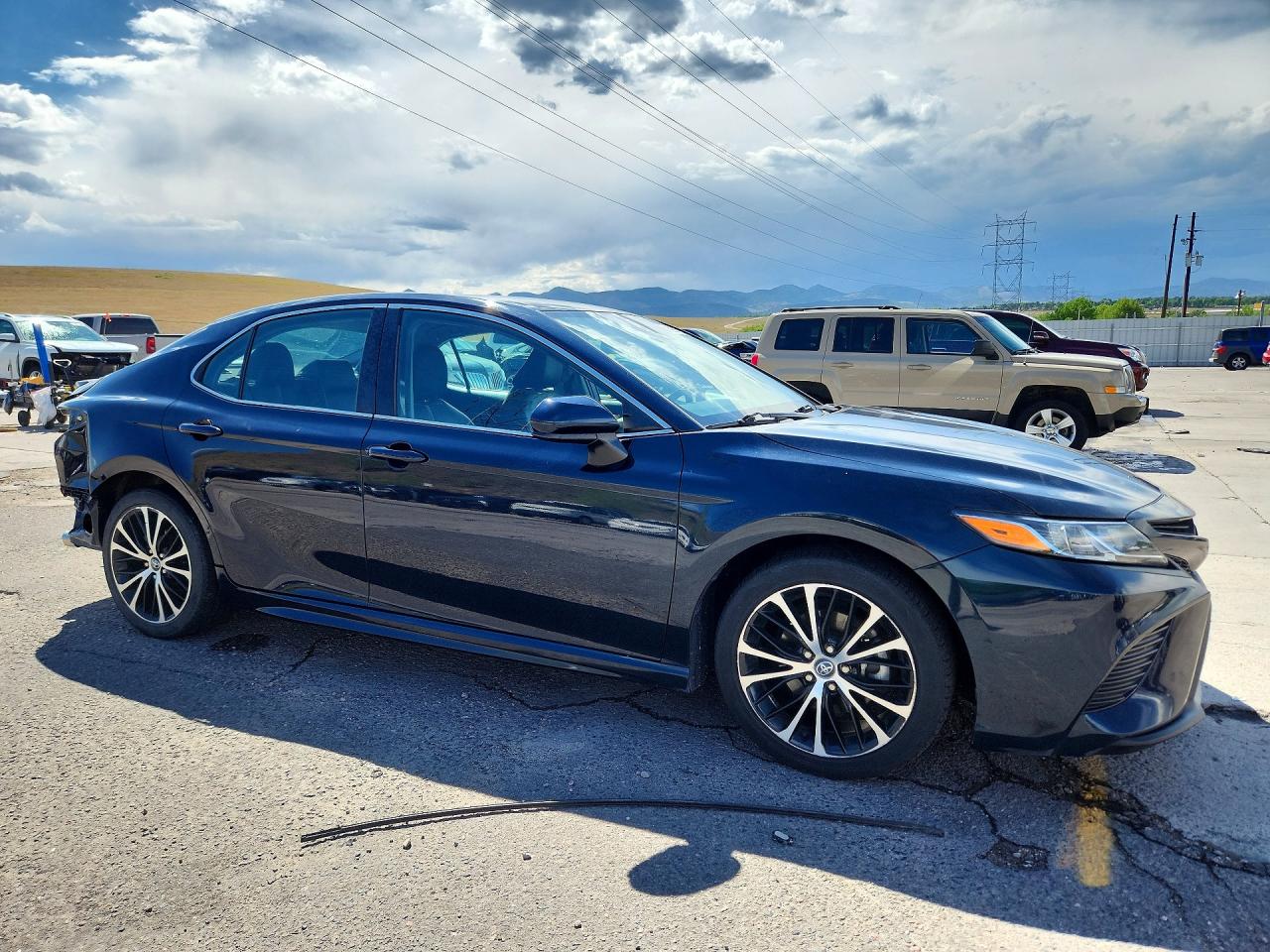 2020 TOYOTA CAMRY SE — снимка 4