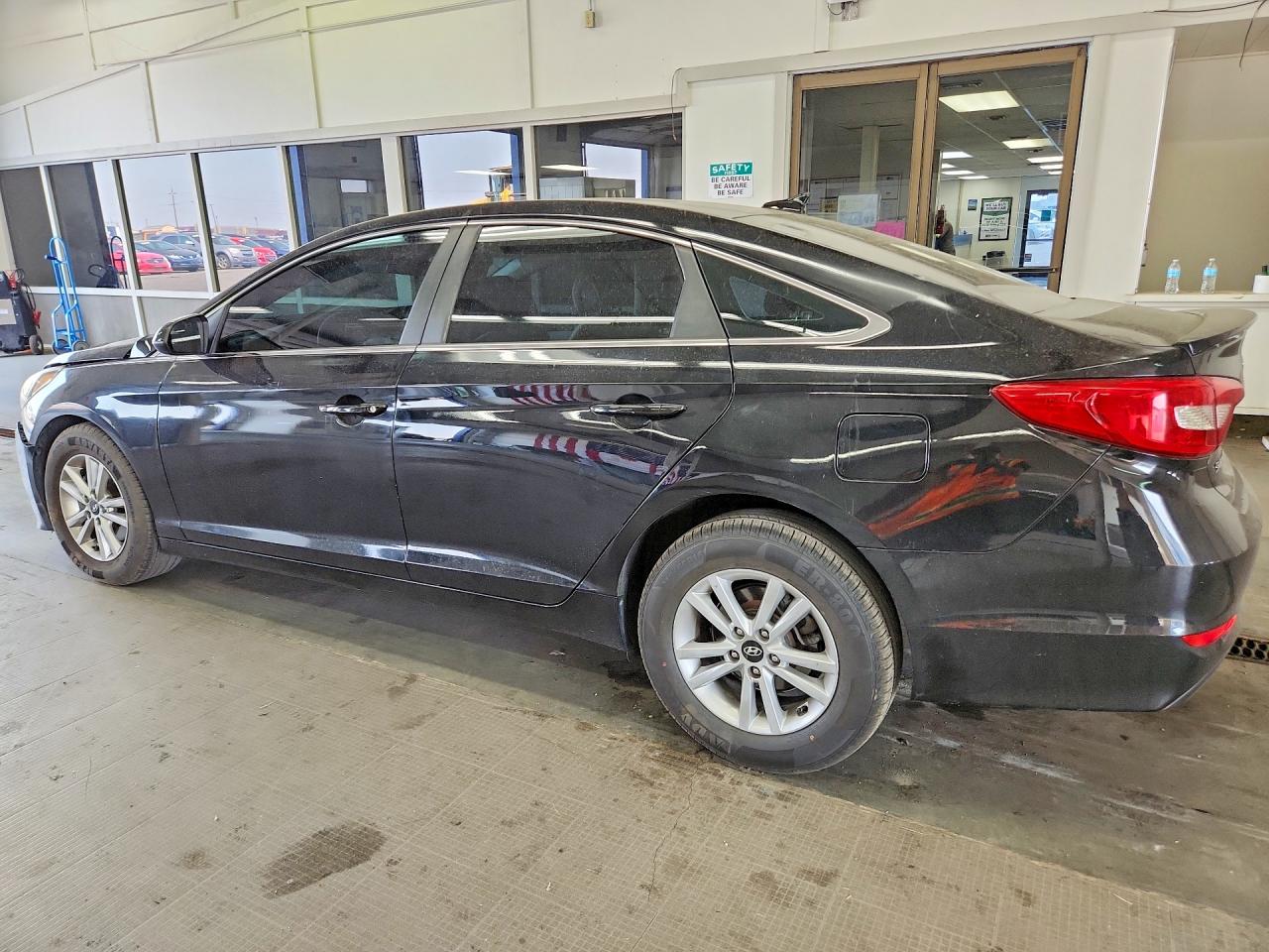 2017 HYUNDAI SONATA SE — снимка 2