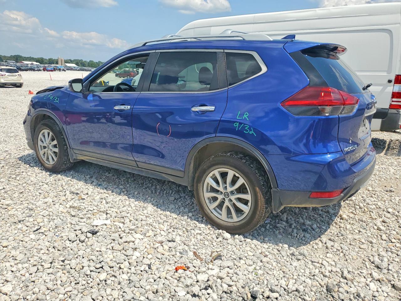 2018 NISSAN ROGUE SV — снимка 2