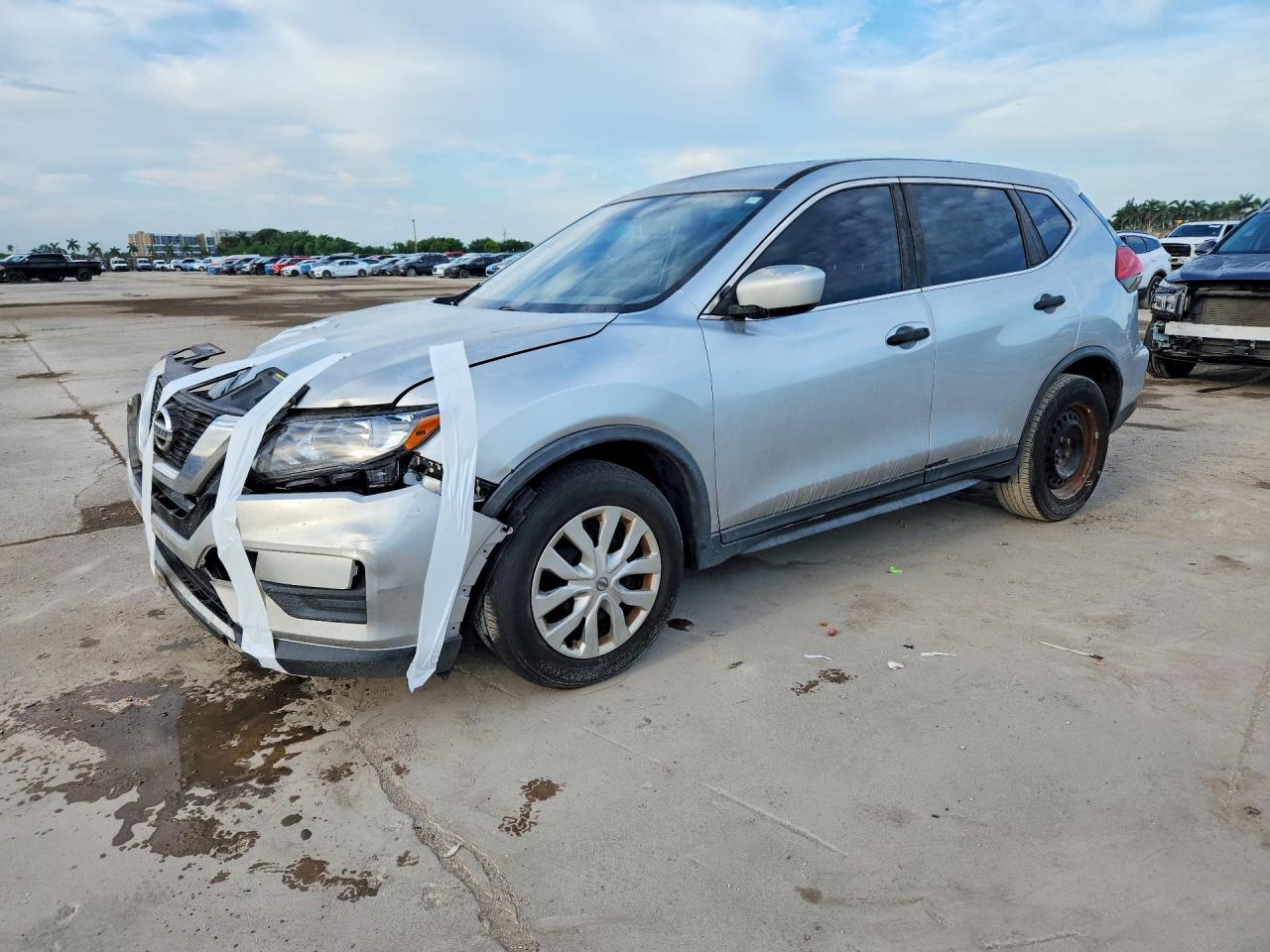 2017 NISSAN ROGUE S