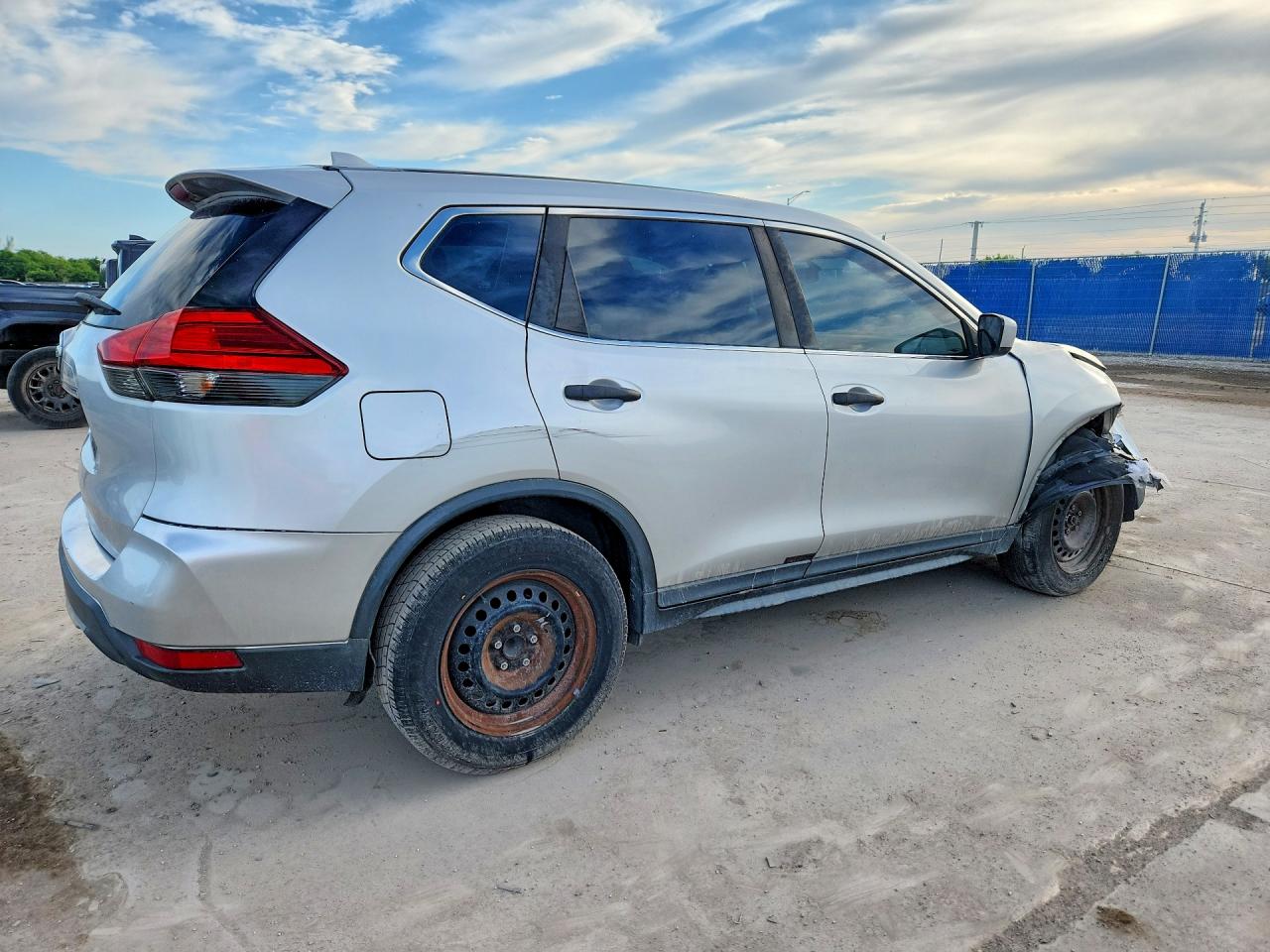 2017 NISSAN ROGUE S — снимка 3