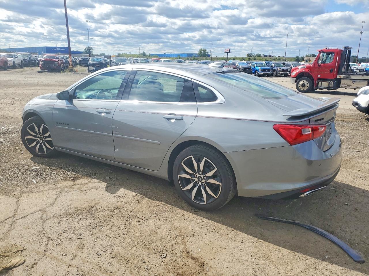 2024 CHEVROLET MALIBU RS — photo 2