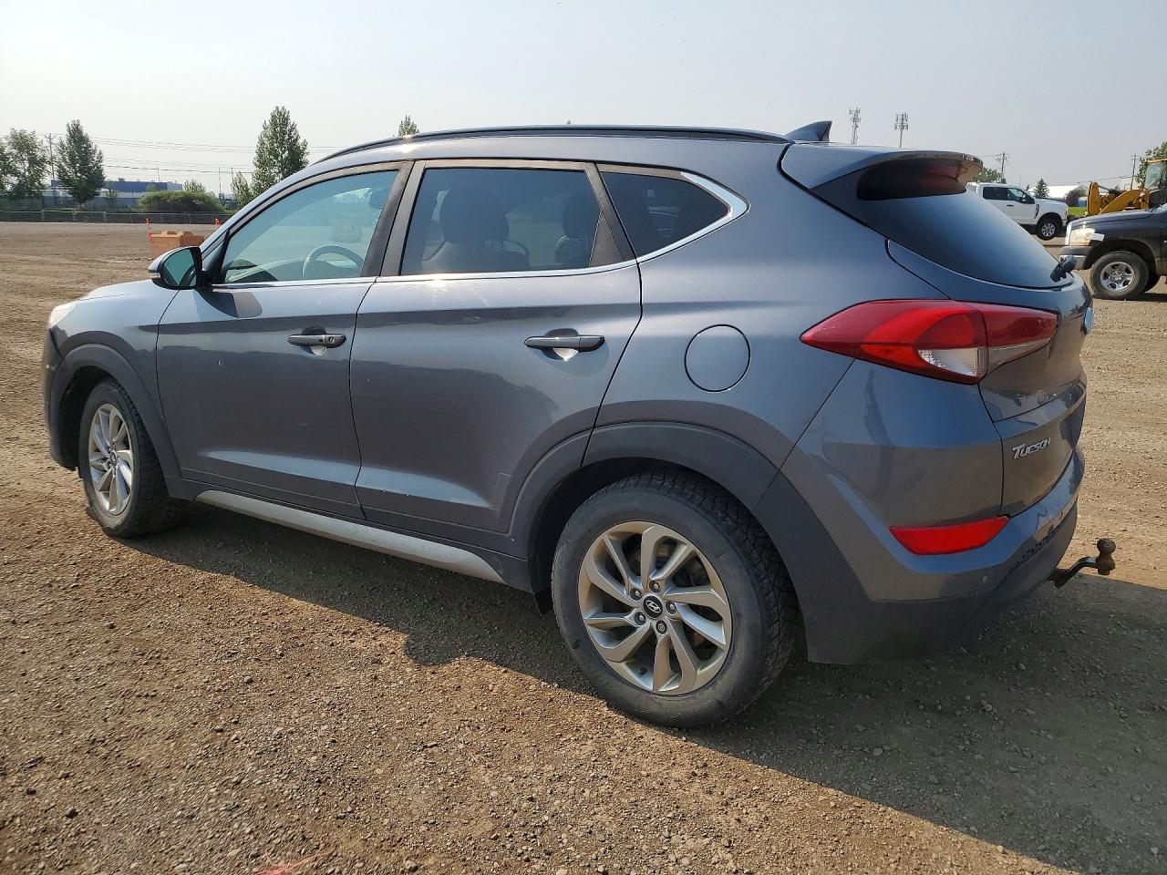 2017 HYUNDAI TUCSON SE — снимка 2