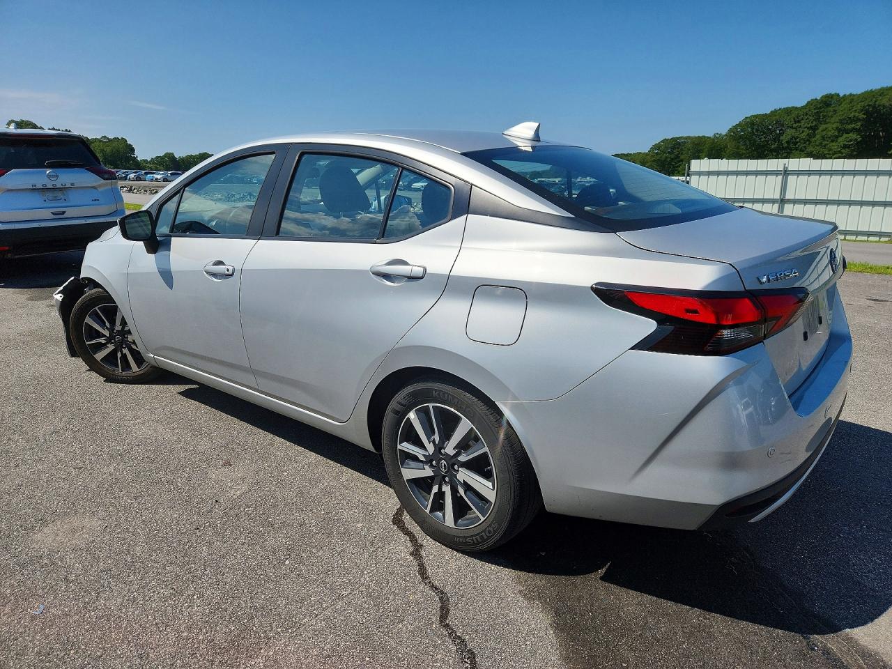 2025 NISSAN VERSA SV — снимка 2