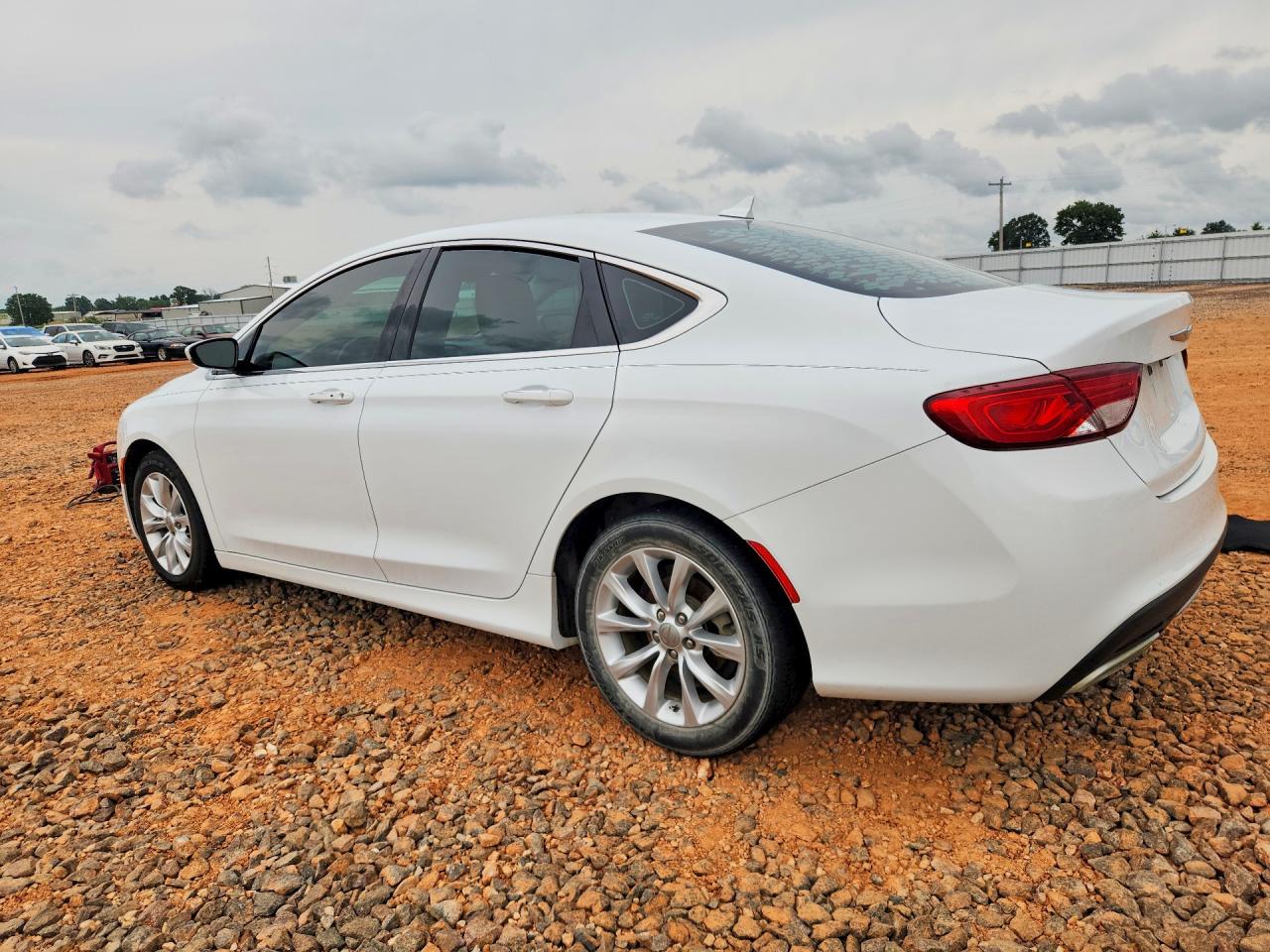 2015 CHRYSLER 200 C — снимка 2