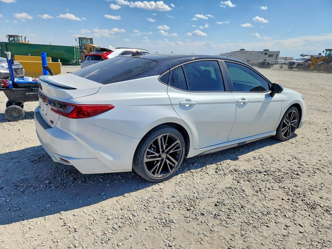 2025 TOYOTA CAMRY XSE — снимка 3