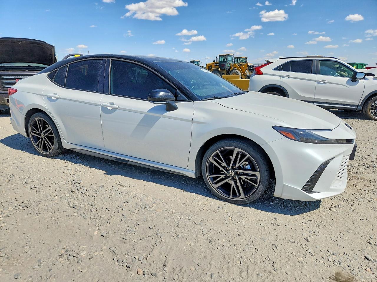 2025 TOYOTA CAMRY XSE — снимка 4