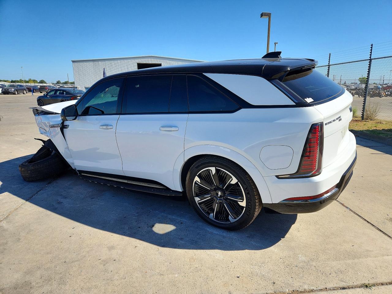 2025 CADILLAC ESCALADE IQ SPORT-1 — снимка 2