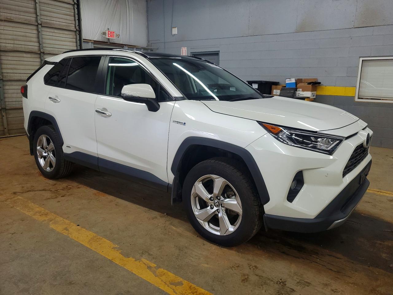 2021 TOYOTA RAV4 LIMITED — снимка 4