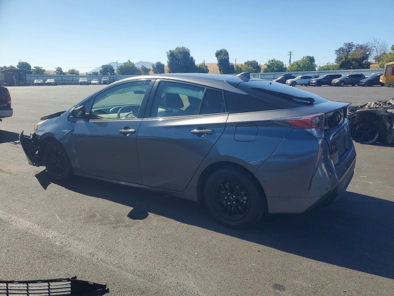 2017 TOYOTA PRIUS TWO — снимка 2