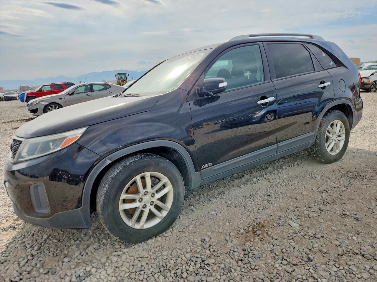 2015 KIA SORENTO LX
