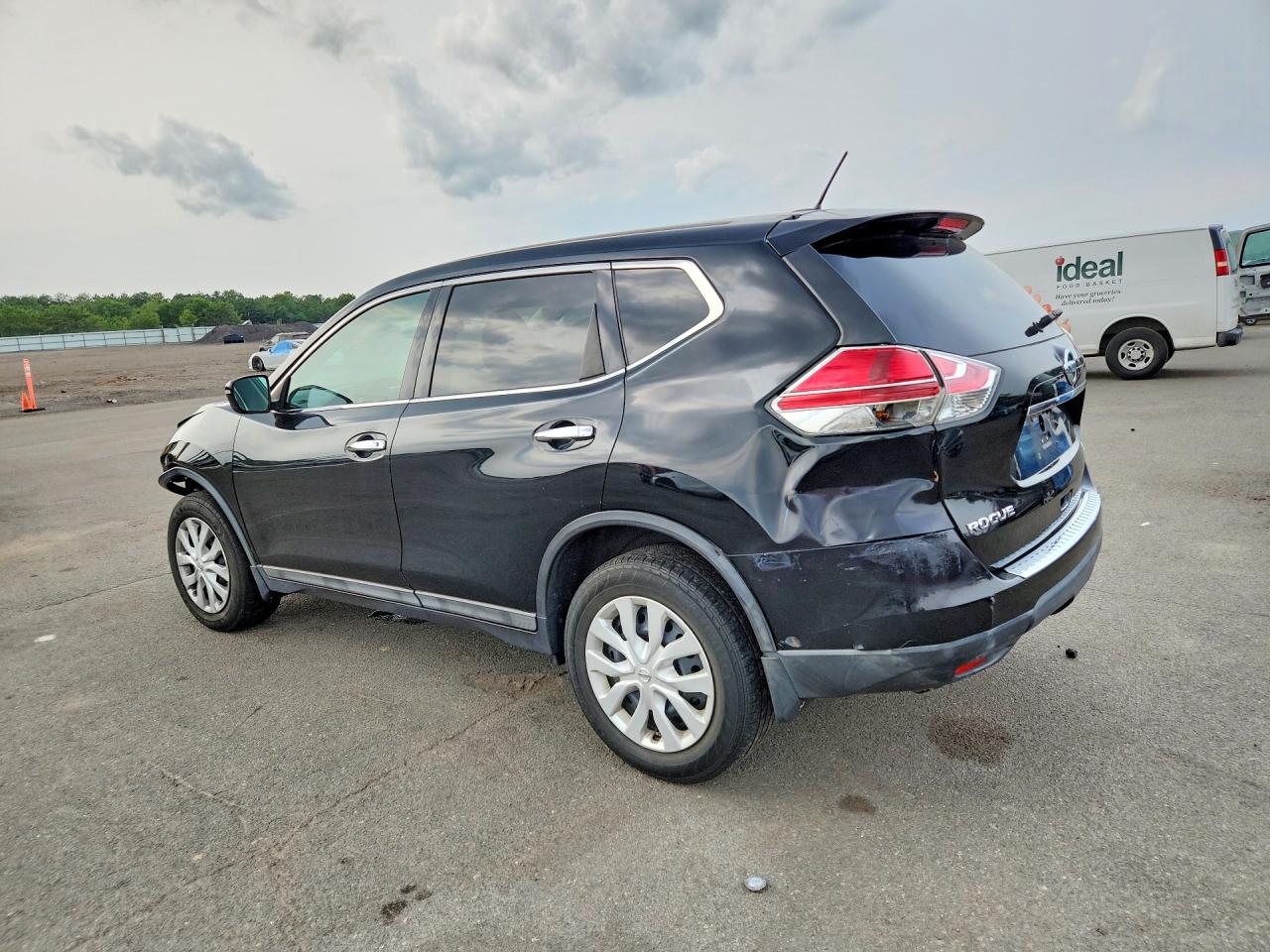 2015 NISSAN ROGUE S — снимка 2