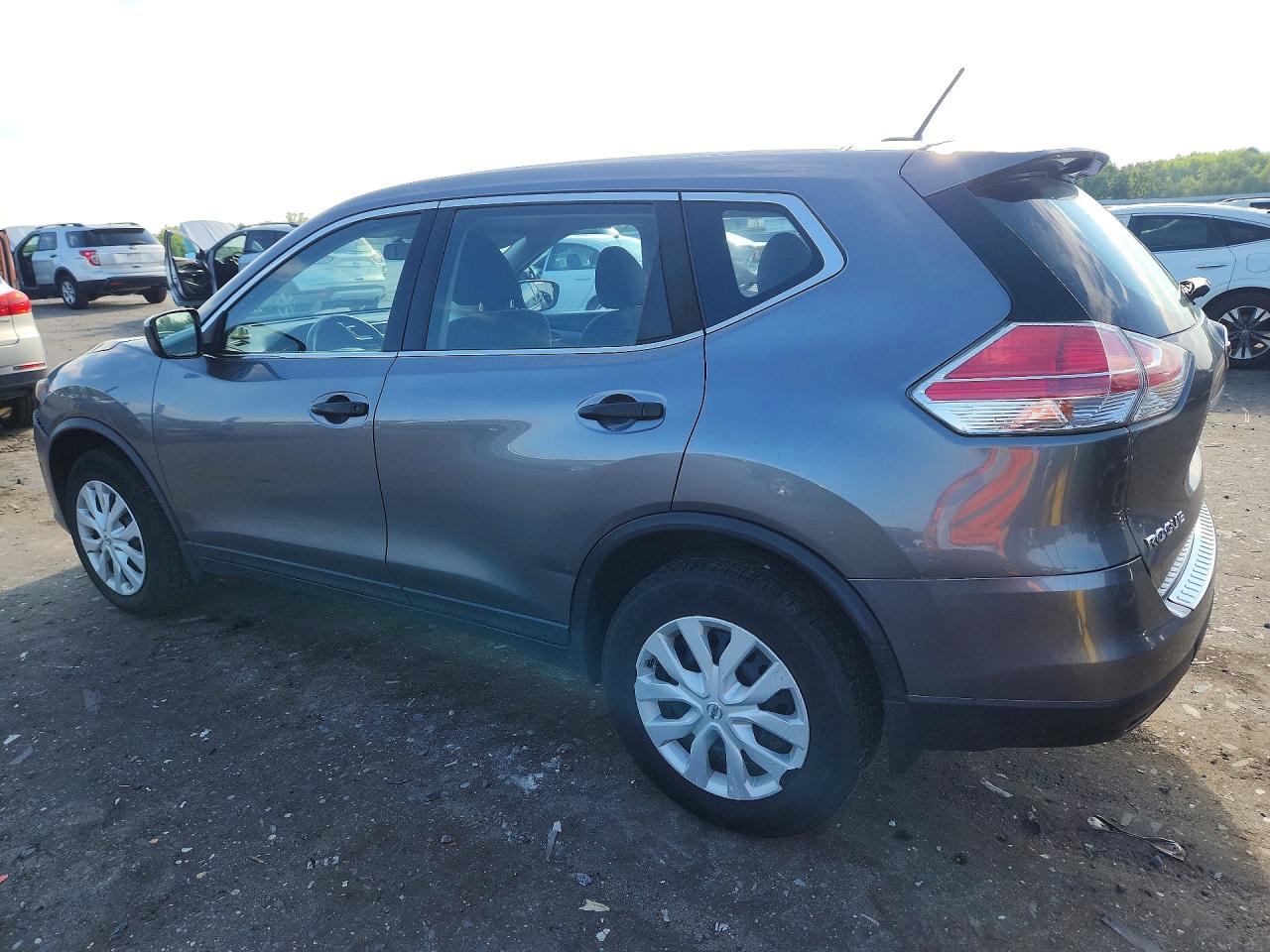 2016 NISSAN ROGUE S — снимка 2