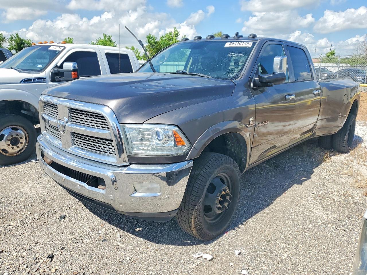 2017 RAM 3500 LARAMIE