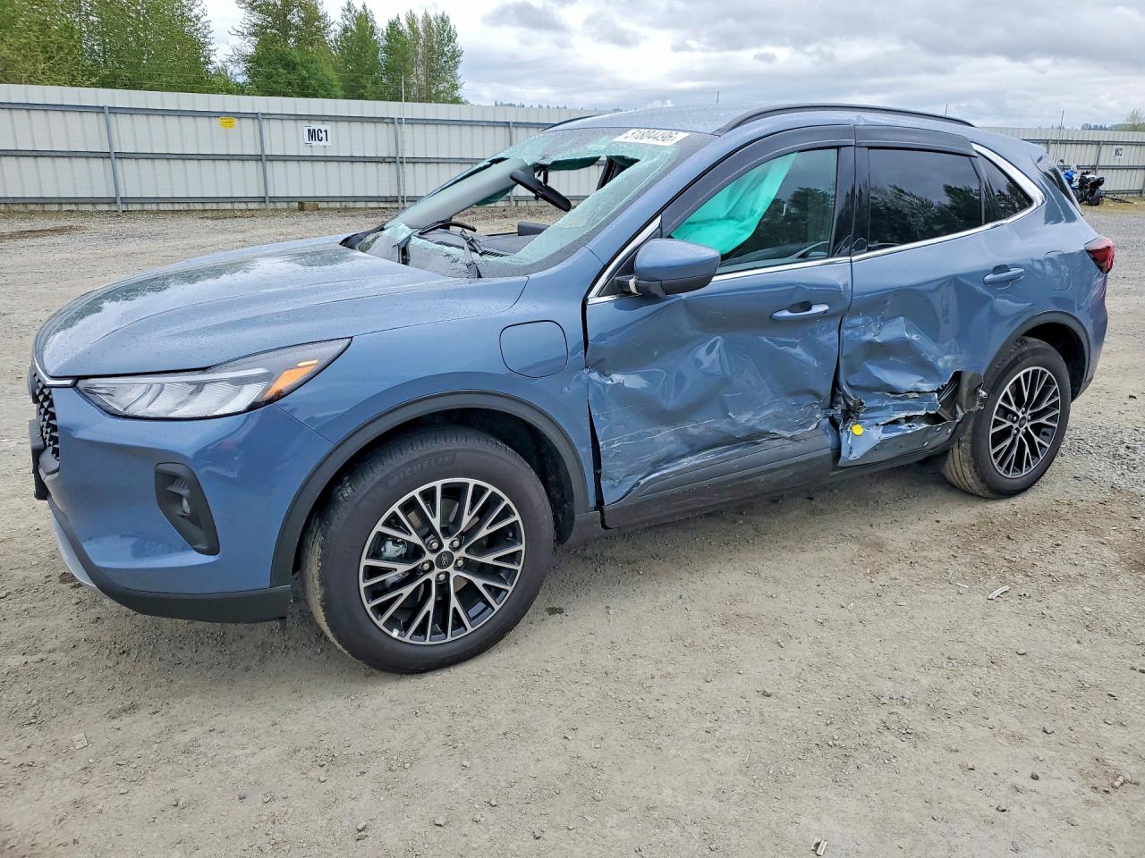 2025 FORD ESCAPE