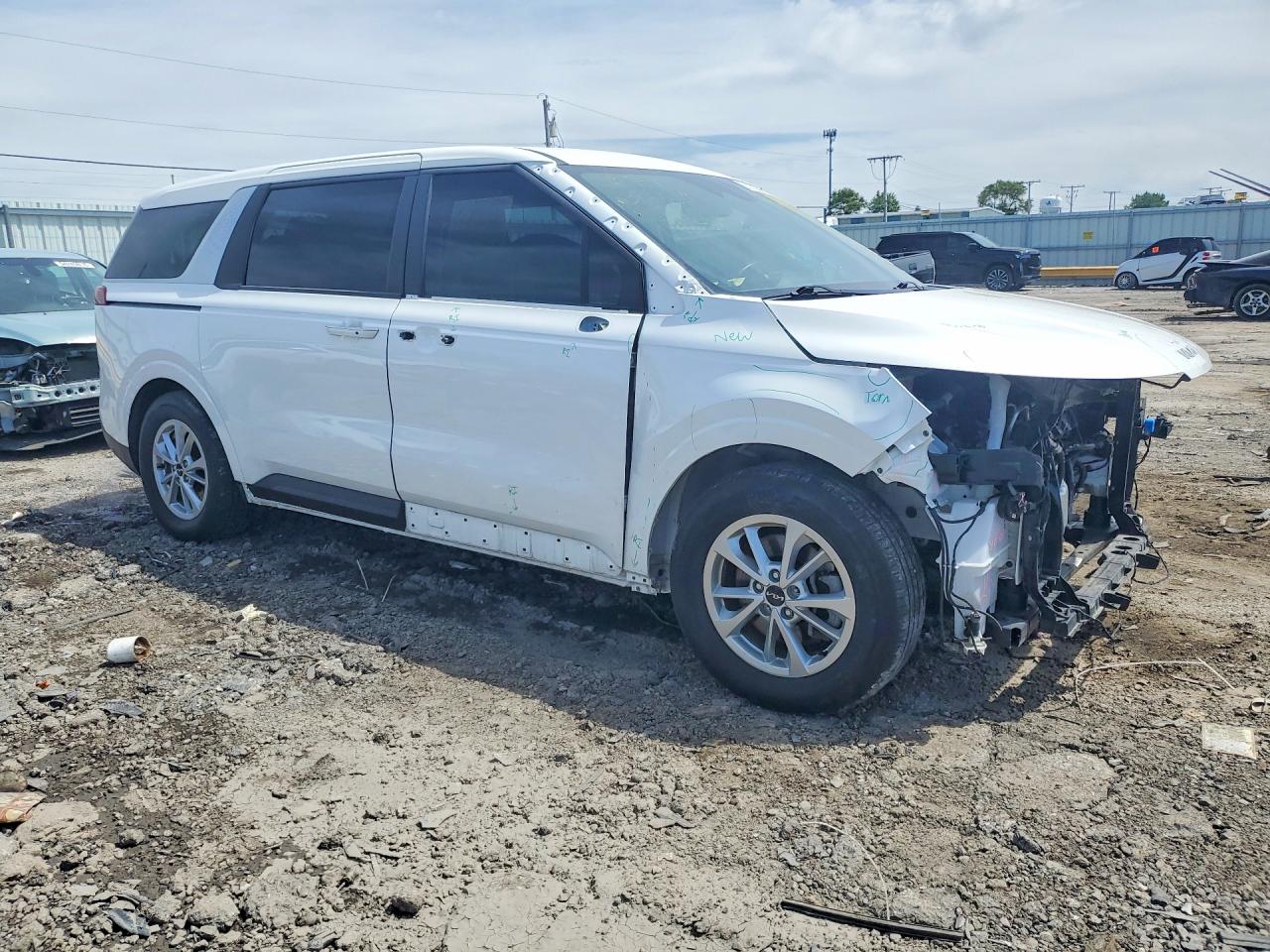 2023 KIA CARNIVAL LX — снимка 4