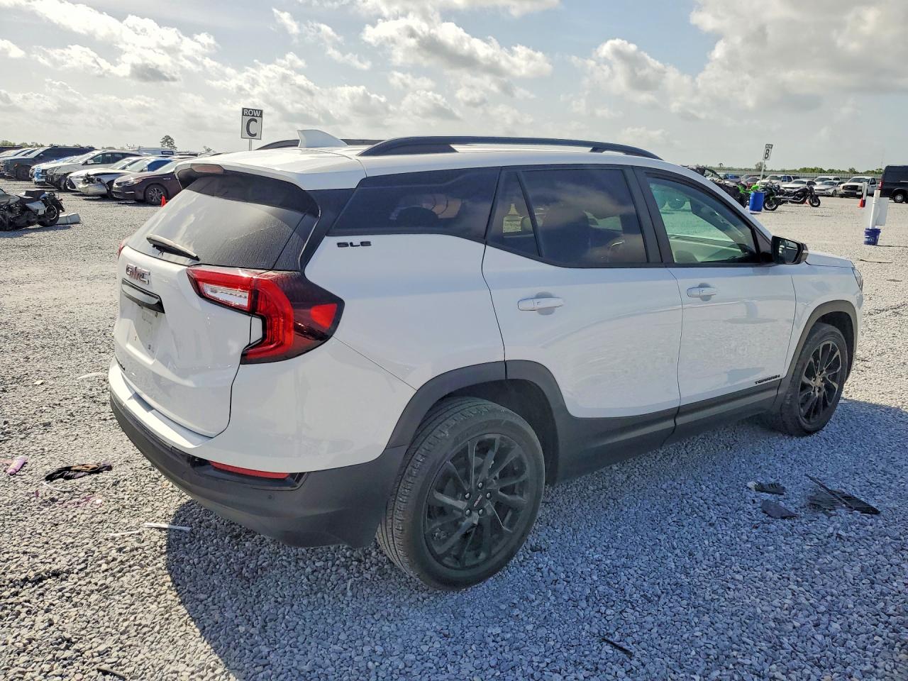 2023 GMC TERRAIN SLE — снимка 3