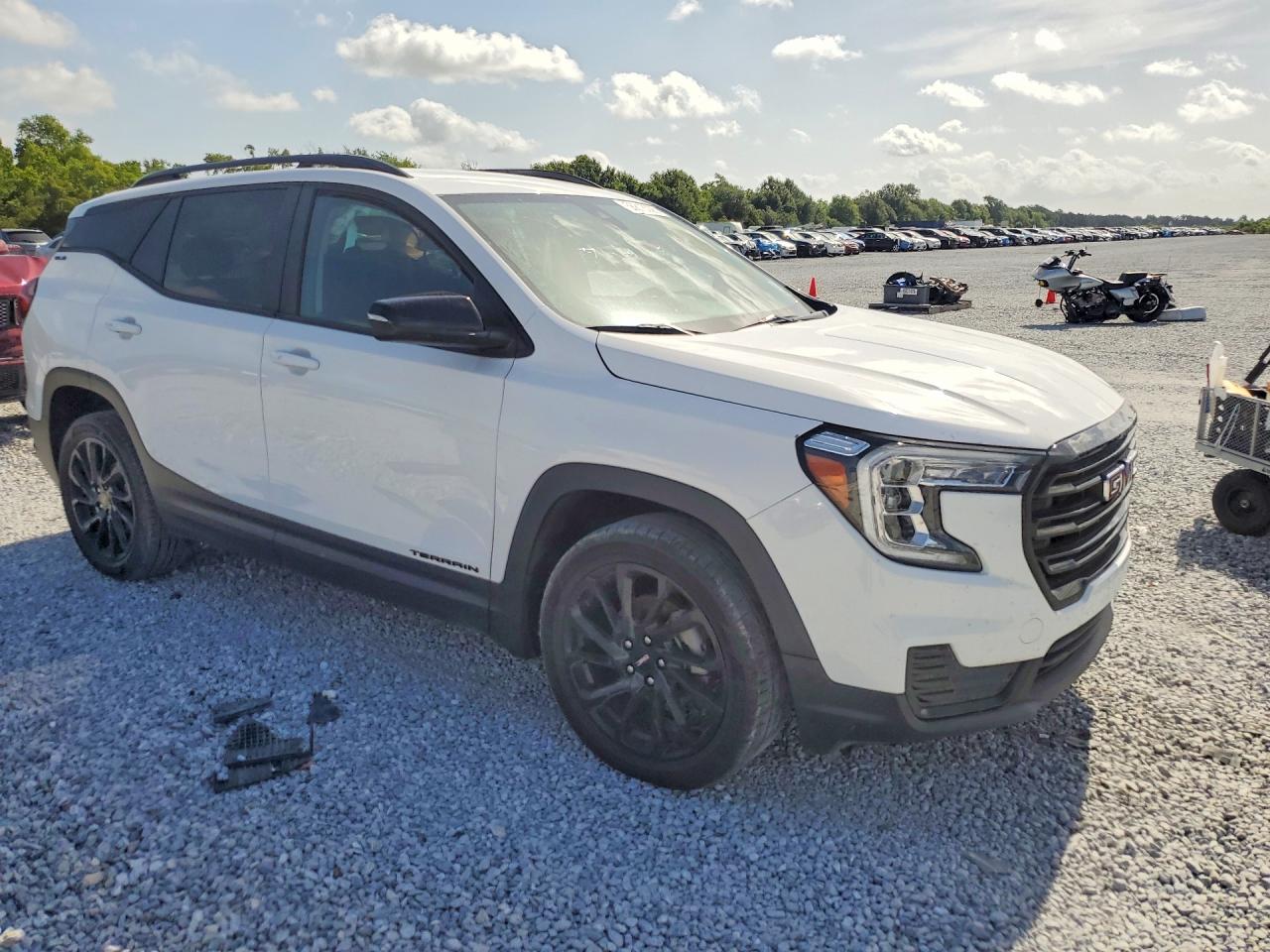 2023 GMC TERRAIN SLE — снимка 4