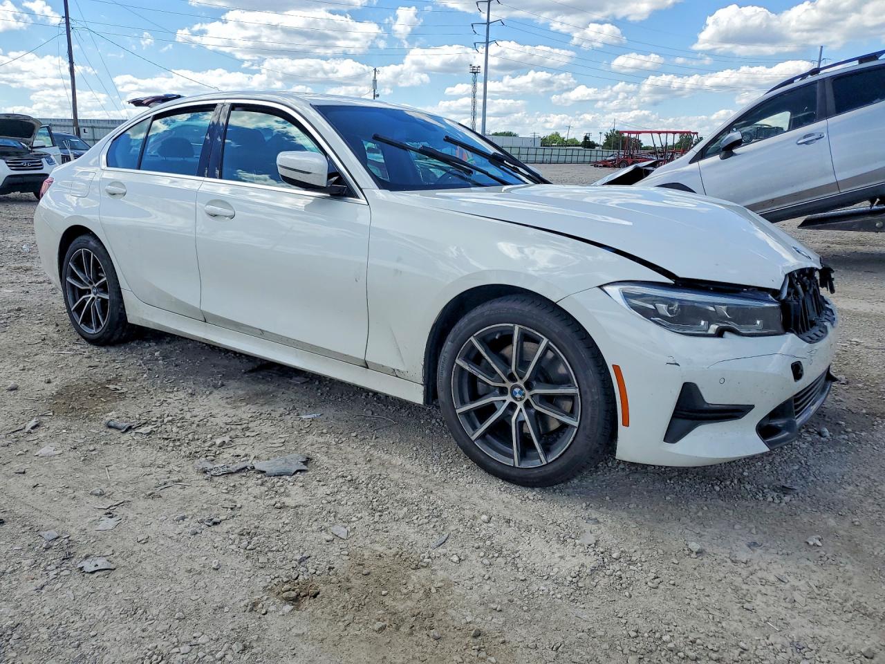 2021 BMW 330XI — снимка 4