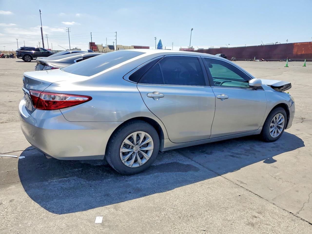 2016 TOYOTA CAMRY LE — снимка 3