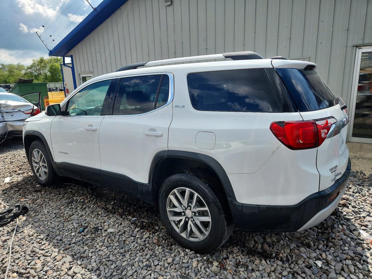 2017 GMC ACADIA SLE — снимка 2