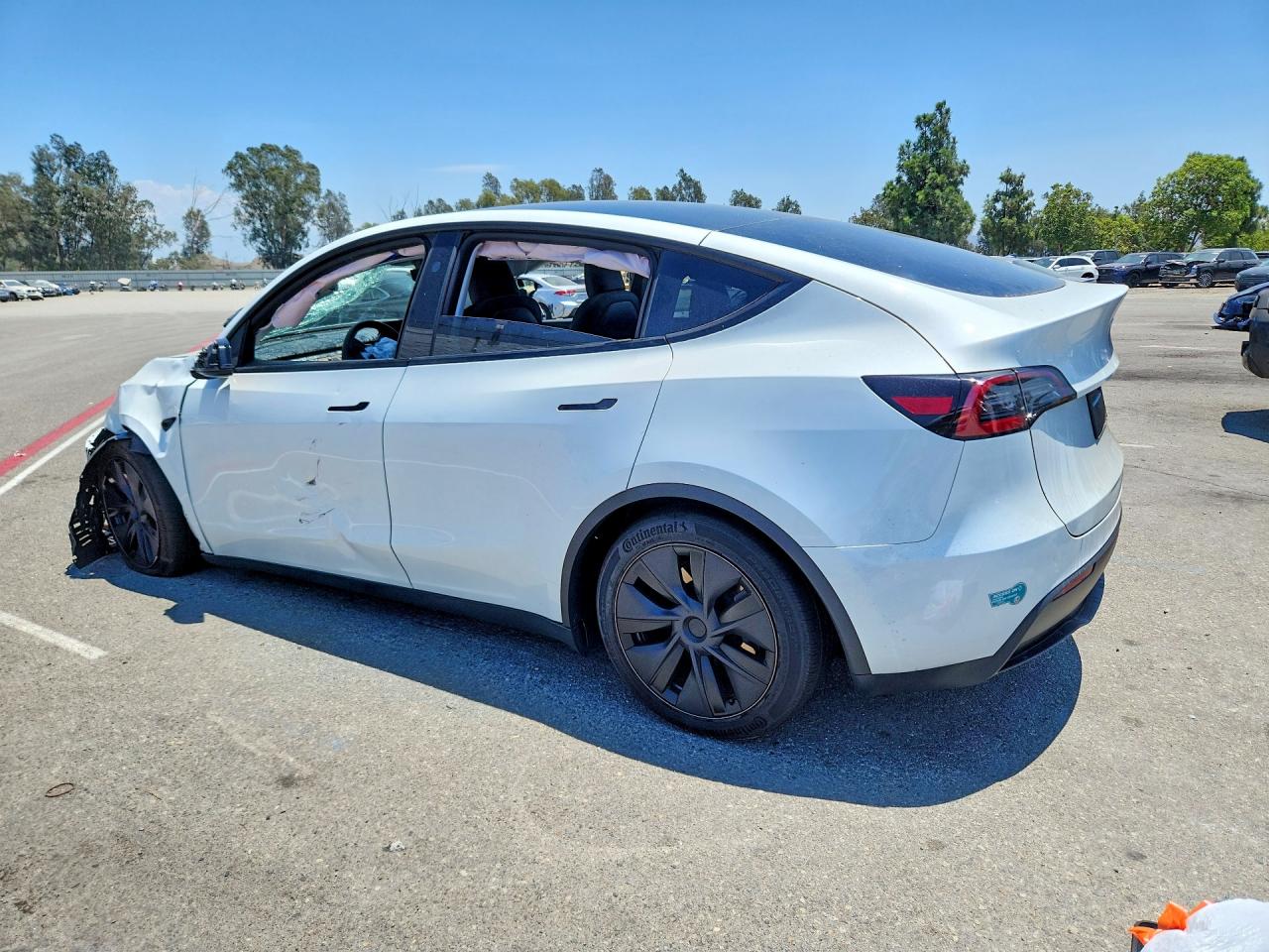 2025 TESLA MODEL Y — снимка 2
