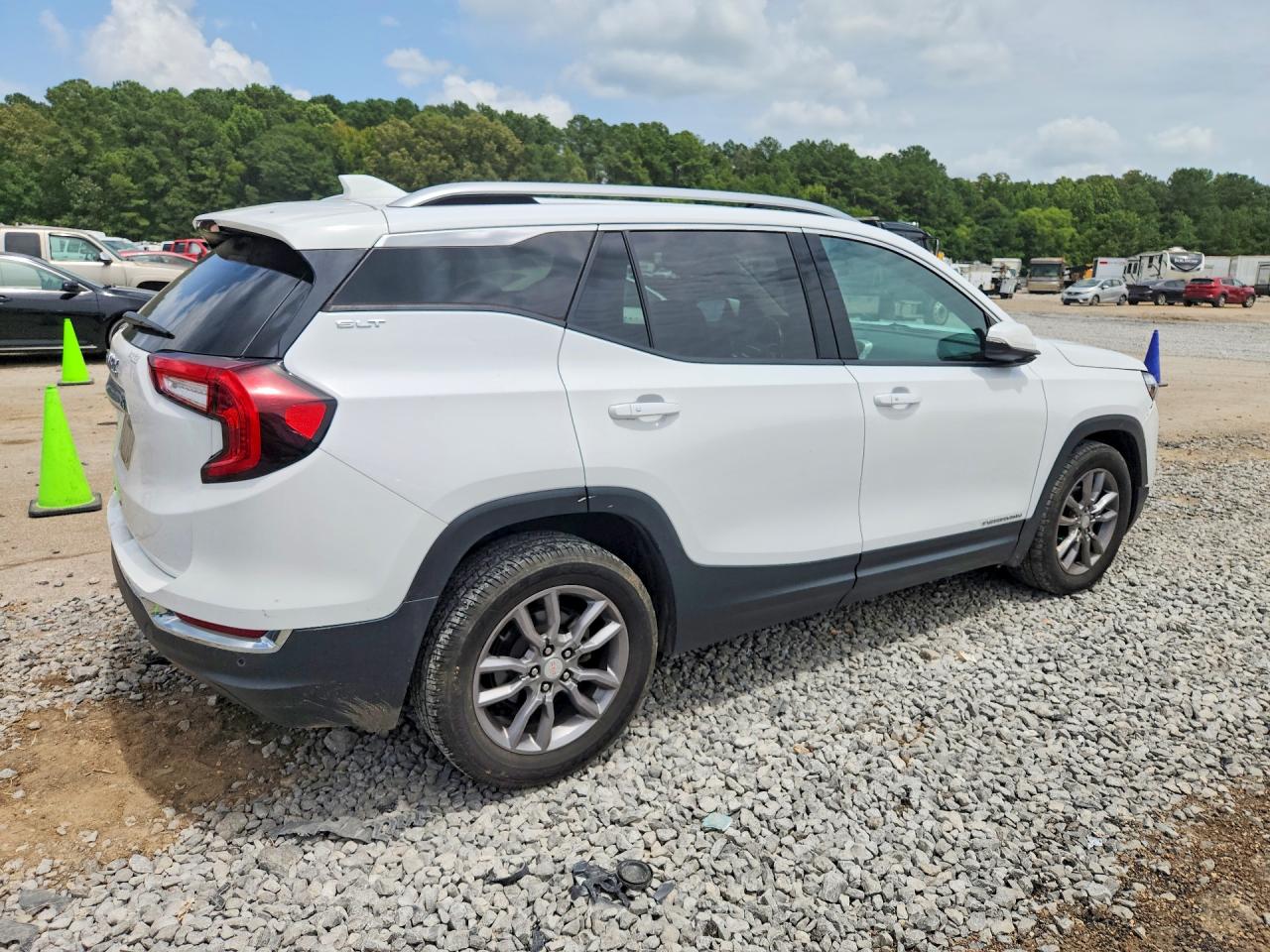 2022 GMC TERRAIN SLT — снимка 3
