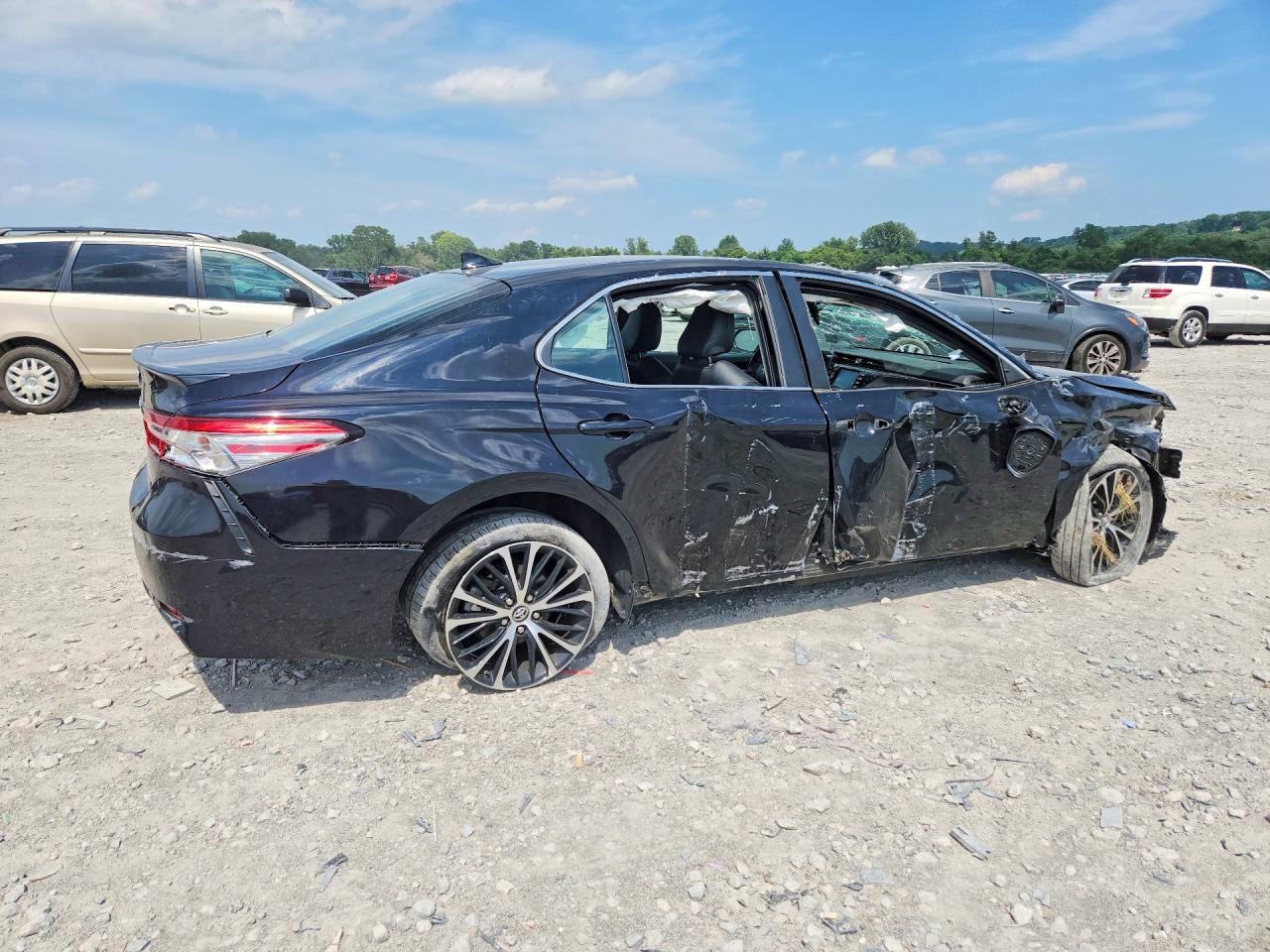 2019 TOYOTA CAMRY SE — снимка 3